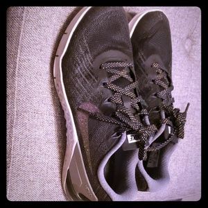 Nike metcon shoes